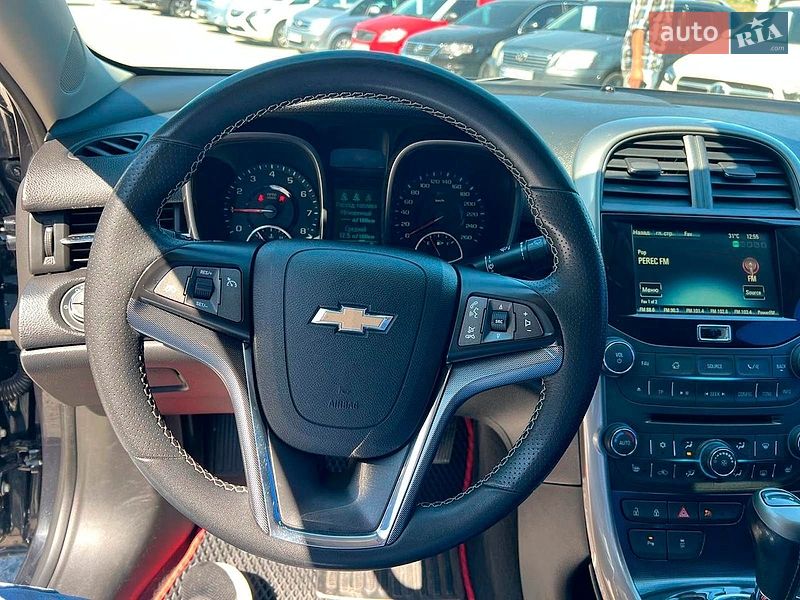 Фото Chevrolet Malibu з оголошення AUTO.RIA