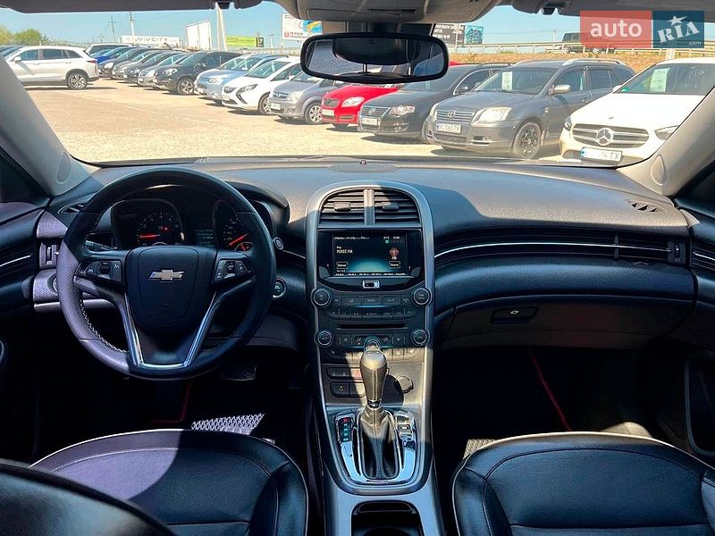 Фото Chevrolet Malibu з оголошення AUTO.RIA