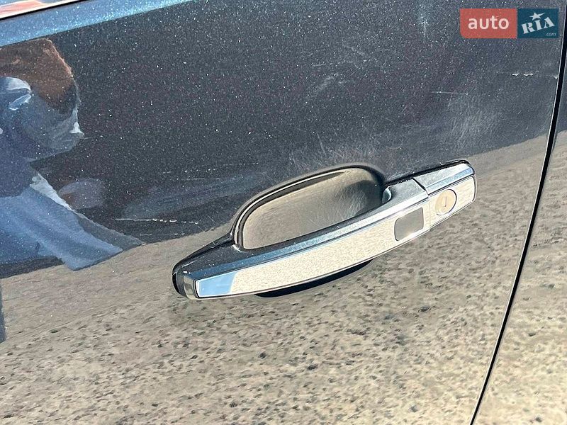 Фото Chevrolet Malibu з оголошення AUTO.RIA