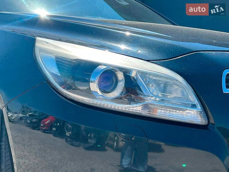 Фото Chevrolet Malibu з оголошення AUTO.RIA