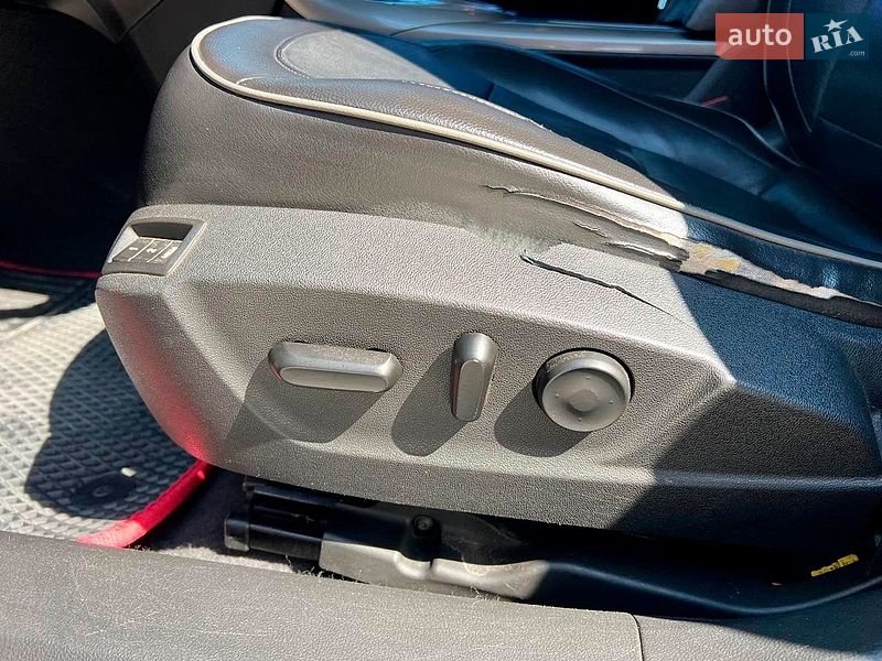 Фото Chevrolet Malibu з оголошення AUTO.RIA