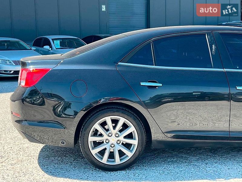 Фото Chevrolet Malibu з оголошення AUTO.RIA