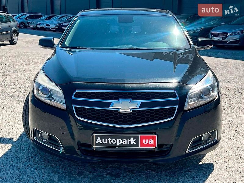 Фото Chevrolet Malibu з оголошення AUTO.RIA