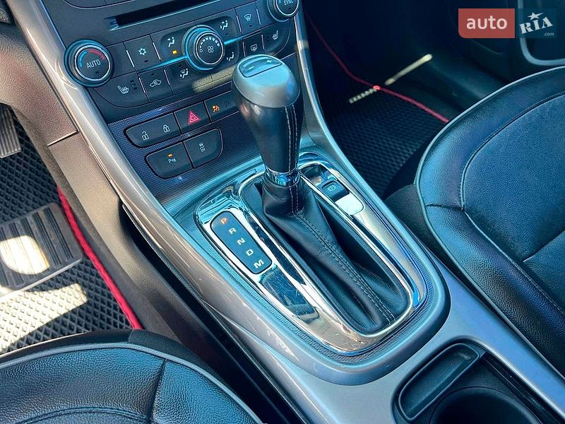 Фото Chevrolet Malibu з оголошення AUTO.RIA