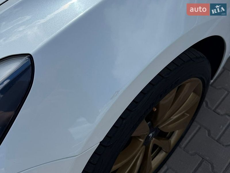 Фото Tesla Model 3 з оголошення AUTO.RIA