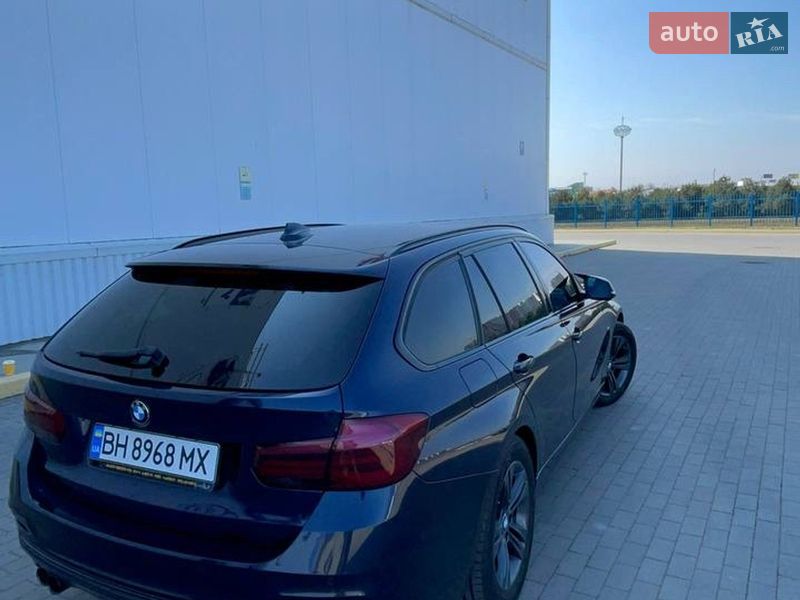 Фото BMW 3 Series з оголошення AUTO.RIA