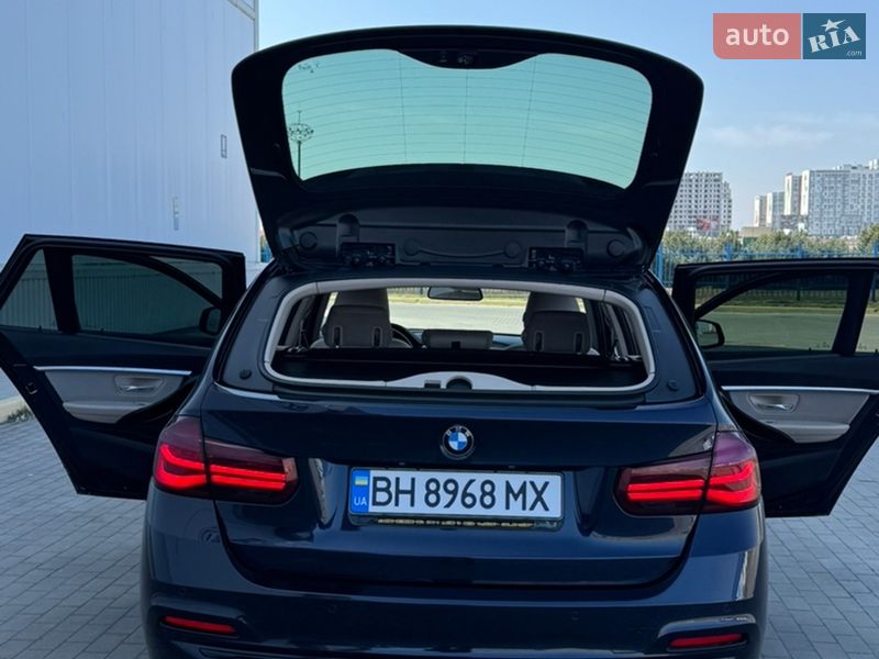 Фото BMW 3 Series з оголошення AUTO.RIA