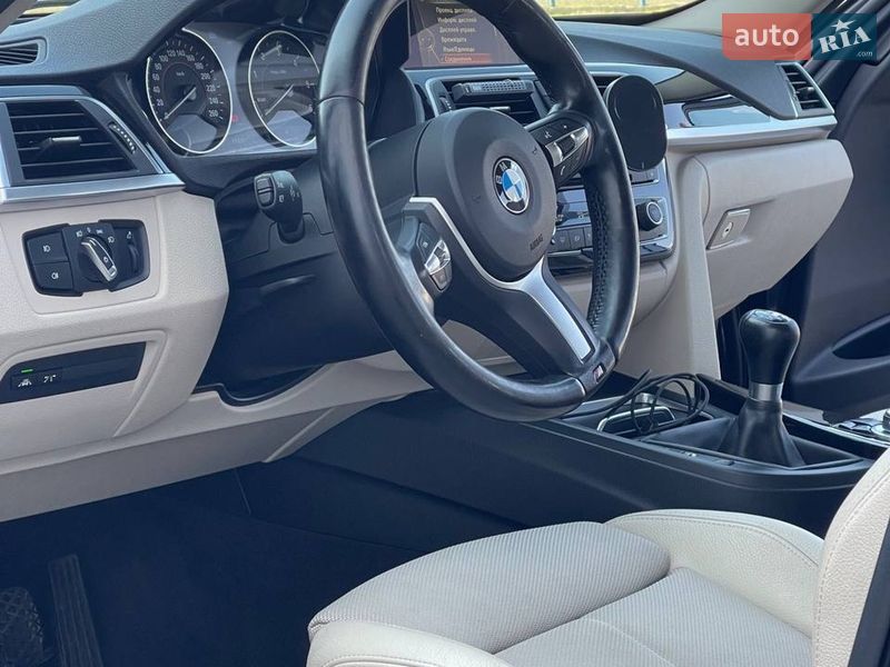 Фото BMW 3 Series з оголошення AUTO.RIA