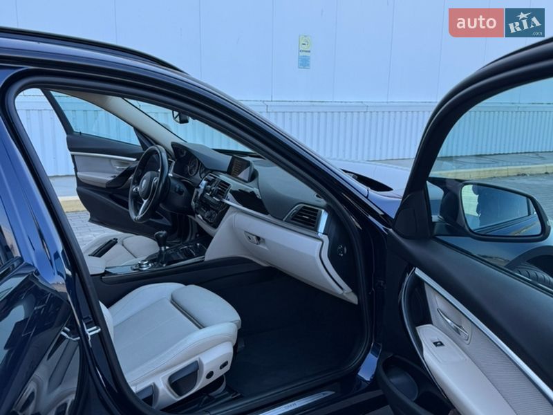Фото BMW 3 Series з оголошення AUTO.RIA