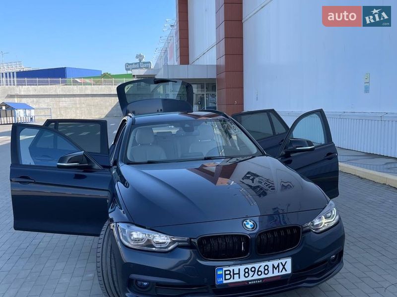 Фото BMW 3 Series з оголошення AUTO.RIA