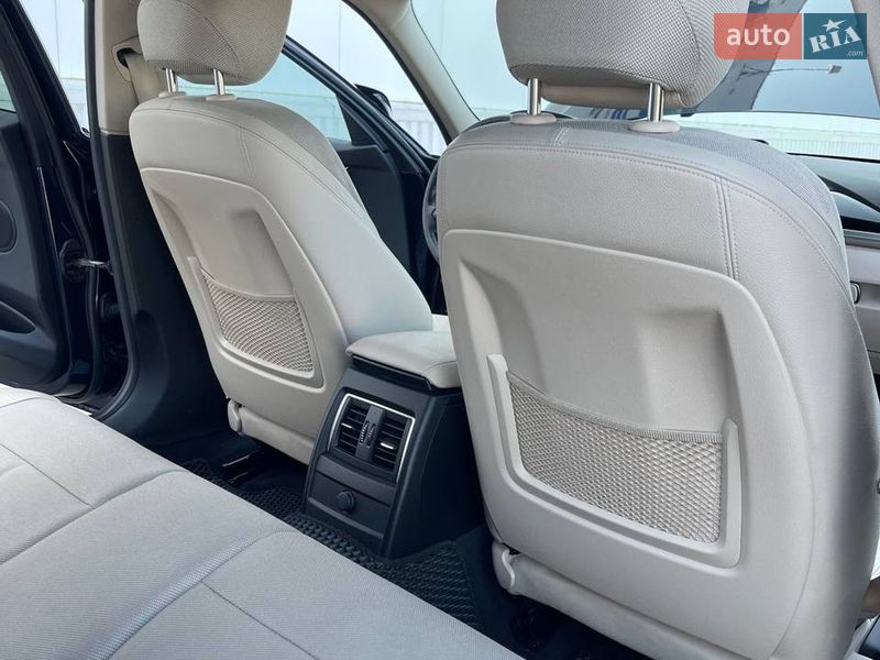 Фото BMW 3 Series з оголошення AUTO.RIA