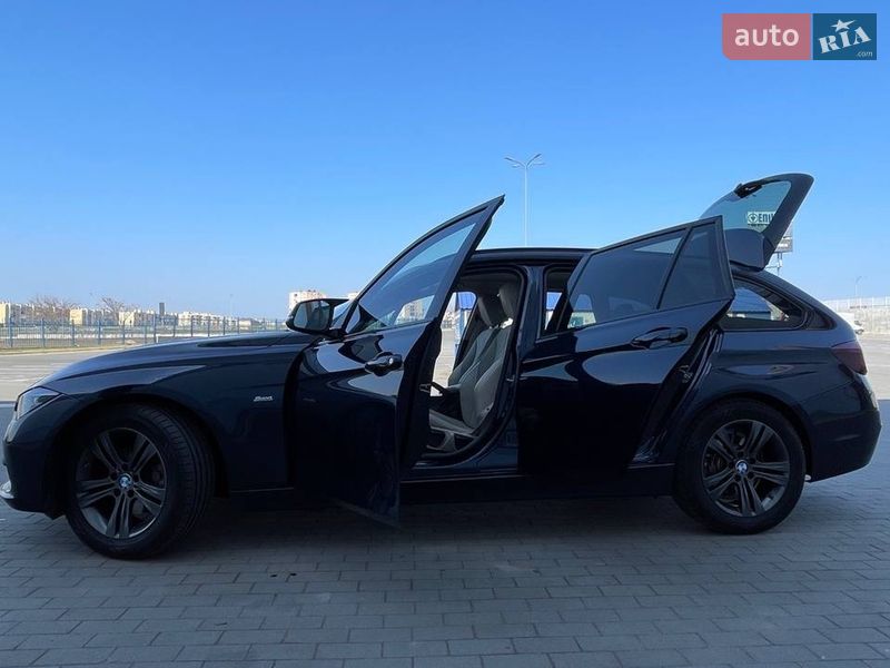 Фото BMW 3 Series з оголошення AUTO.RIA