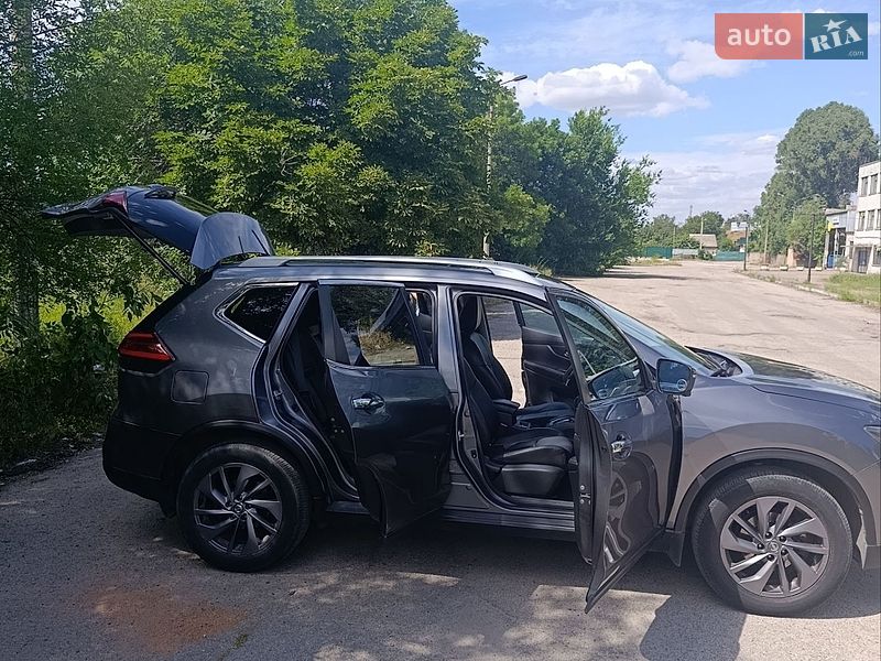 Фото Nissan Rogue з оголошення AUTO.RIA