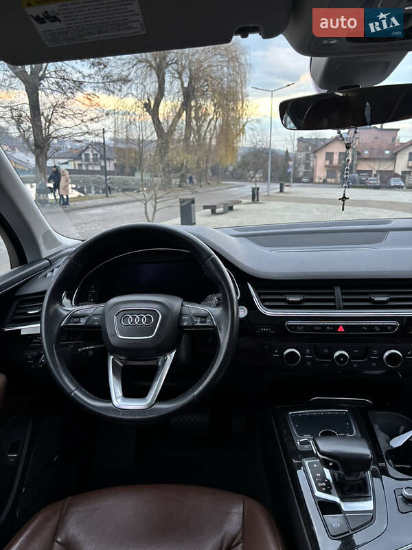 Фото Audi Q7 з оголошення AUTO.RIA