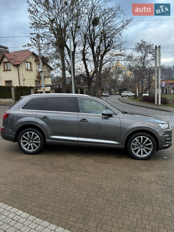 Фото Audi Q7 з оголошення AUTO.RIA