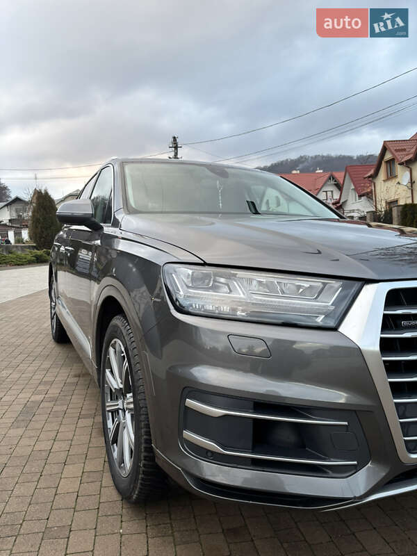 Фото Audi Q7 з оголошення AUTO.RIA