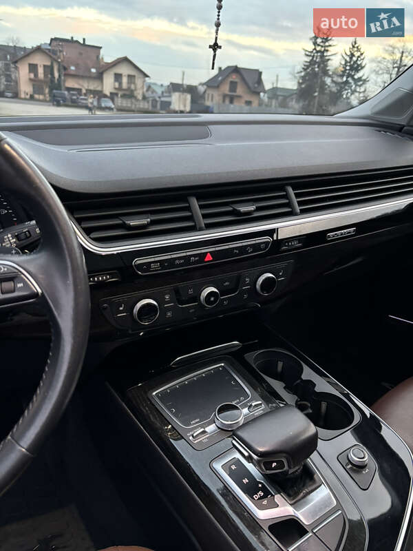 Фото Audi Q7 з оголошення AUTO.RIA