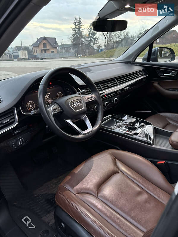 Фото Audi Q7 з оголошення AUTO.RIA