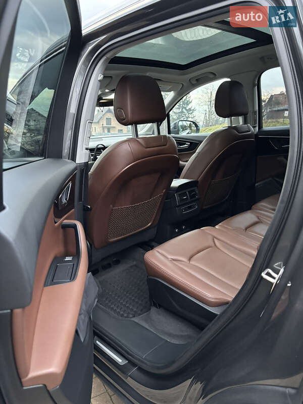 Фото Audi Q7 з оголошення AUTO.RIA