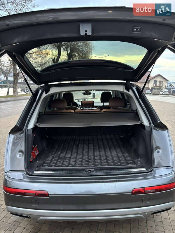 Фото Audi Q7 з оголошення AUTO.RIA