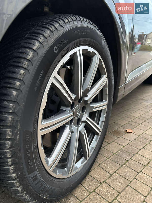 Фото Audi Q7 з оголошення AUTO.RIA