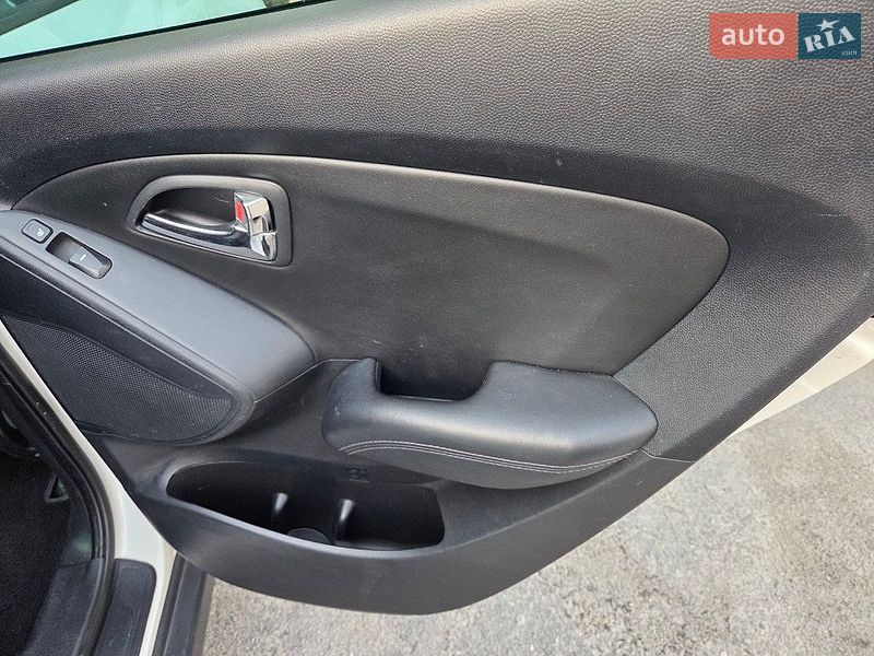 Фото Hyundai ix35 з оголошення AUTO.RIA