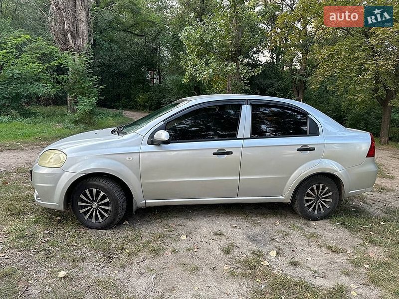 Фото Chevrolet Aveo з оголошення AUTO.RIA