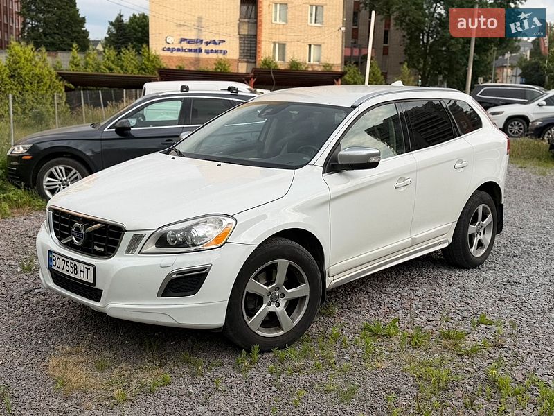 Фото Volvo XC60 з оголошення AUTO.RIA