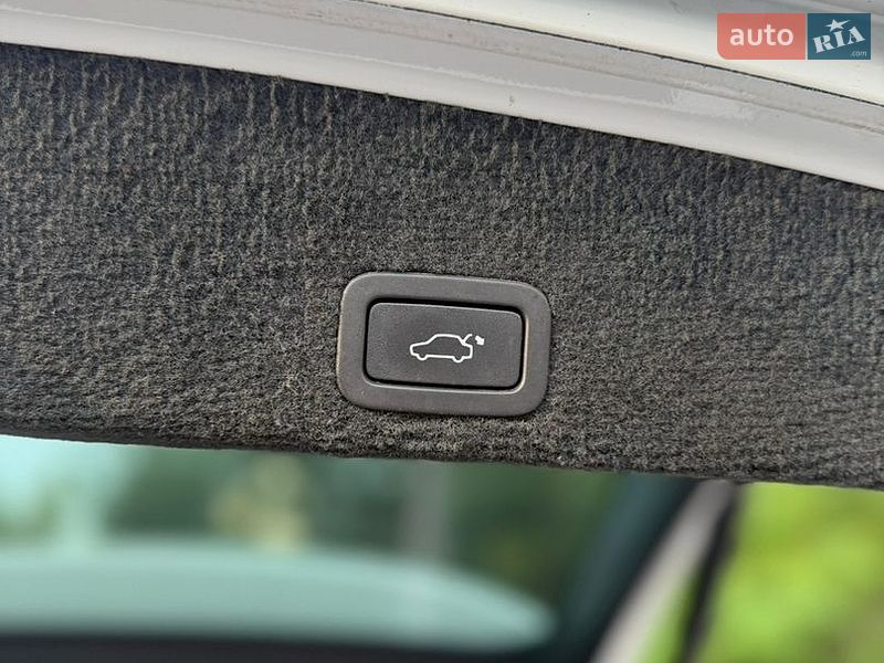 Фото Volvo XC60 з оголошення AUTO.RIA