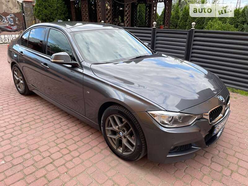 Фото BMW 3 Series з оголошення AUTO.RIA