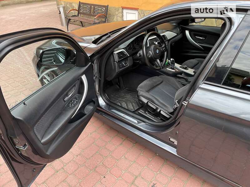 Фото BMW 3 Series з оголошення AUTO.RIA