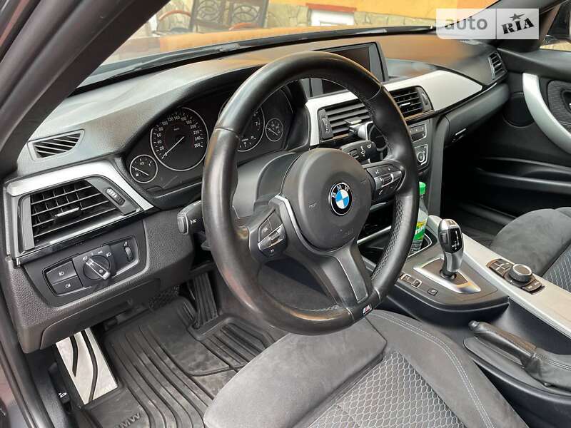 Фото BMW 3 Series з оголошення AUTO.RIA