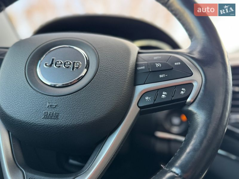 Фото Jeep Grand Cherokee з оголошення AUTO.RIA