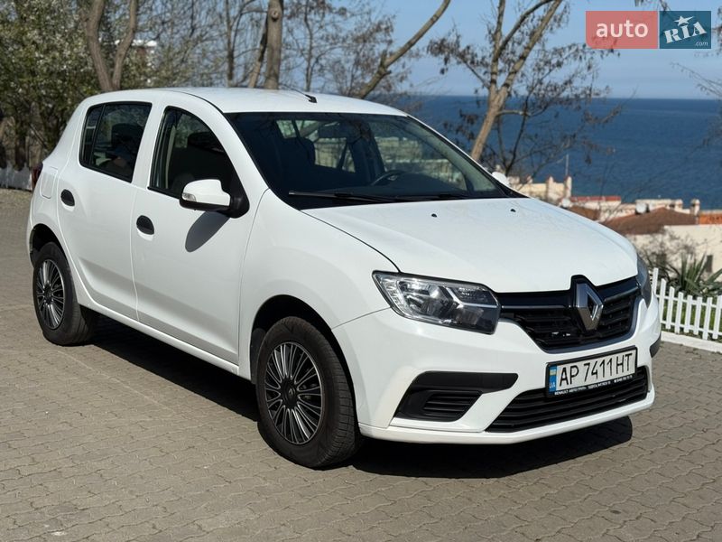 Фото Renault Sandero з оголошення AUTO.RIA