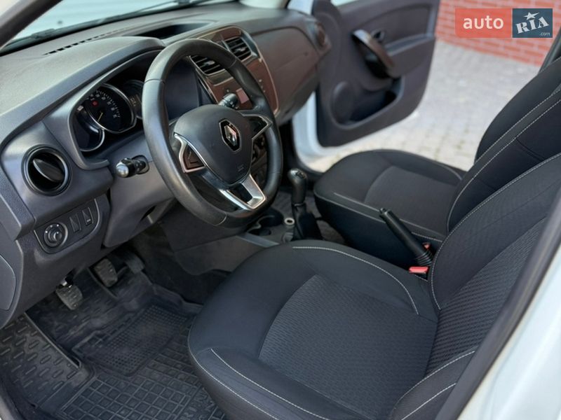 Фото Renault Sandero з оголошення AUTO.RIA