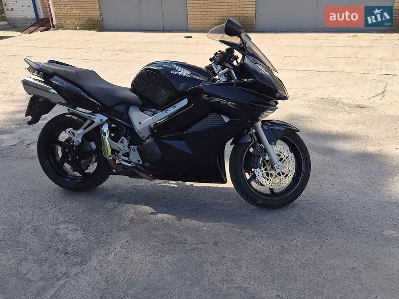 Фото Honda VFR 800 VTEC з оголошення AUTO.RIA