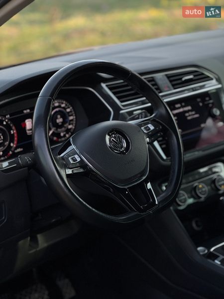 Фото Volkswagen Tiguan з оголошення AUTO.RIA