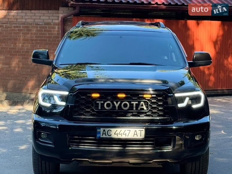 Фото Toyota Sequoia з оголошення AUTO.RIA