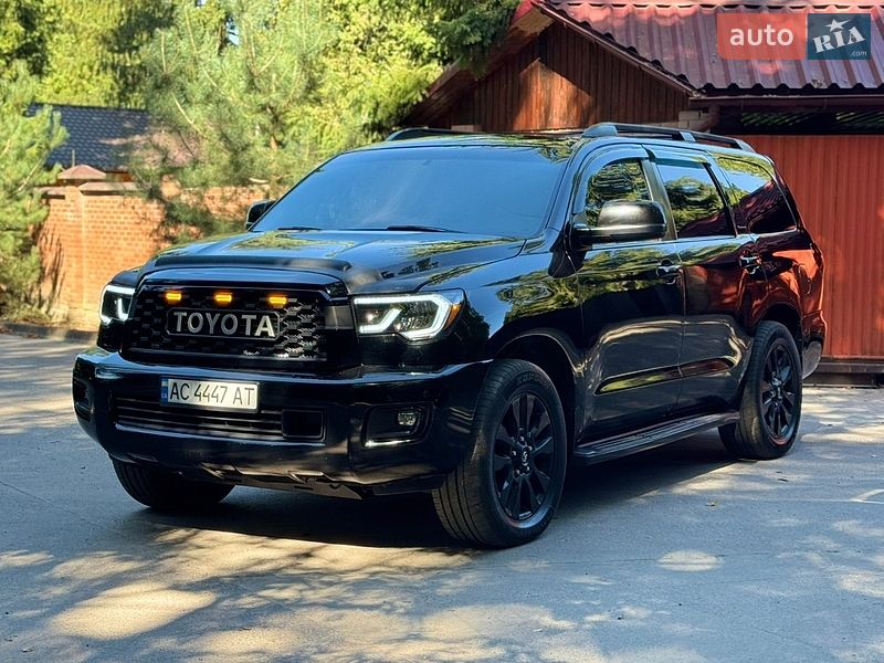 Фото Toyota Sequoia з оголошення AUTO.RIA