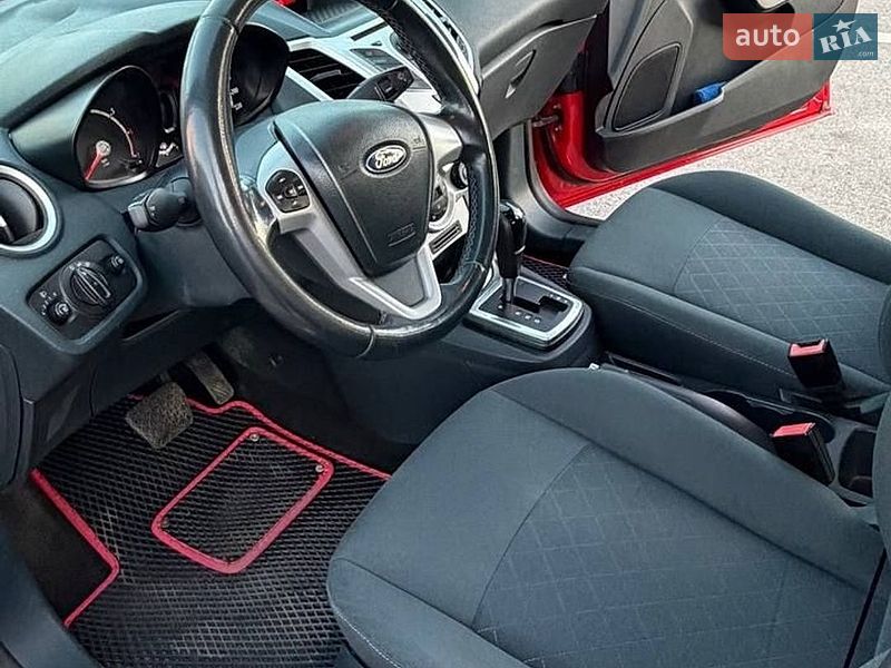 Фото Ford Fiesta з оголошення AUTO.RIA