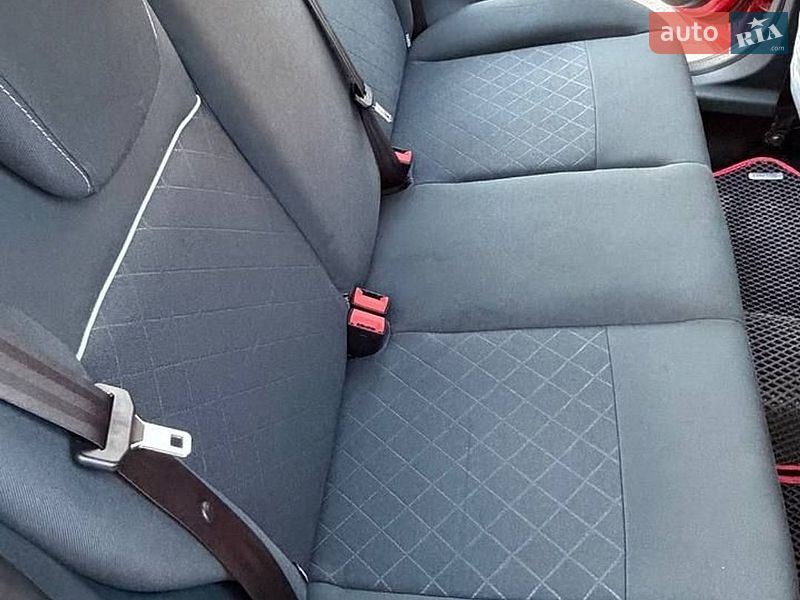 Фото Ford Fiesta з оголошення AUTO.RIA