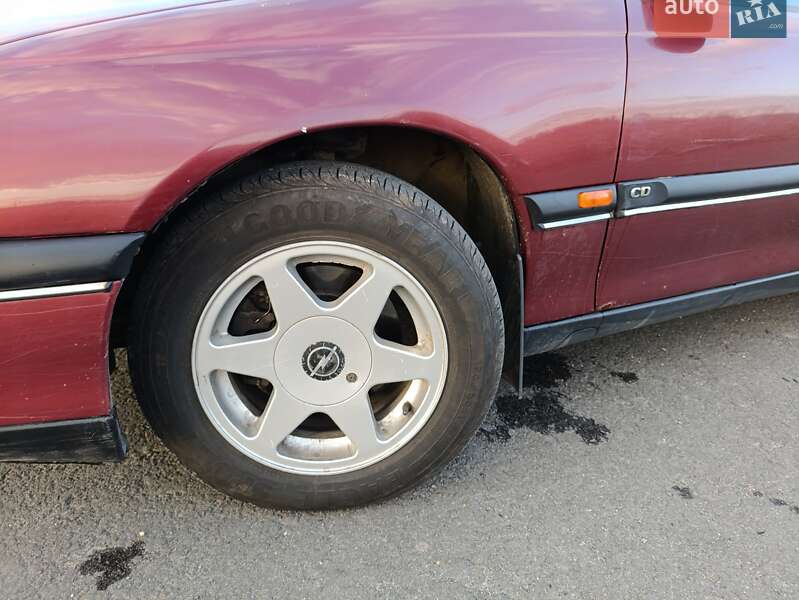 Фото Opel Omega з оголошення AUTO.RIA