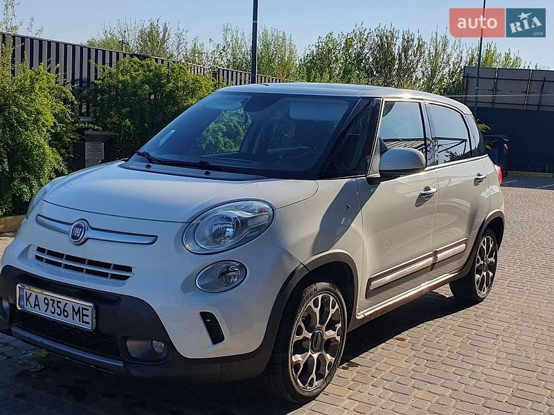 Фото Fiat 500L з оголошення AUTO.RIA