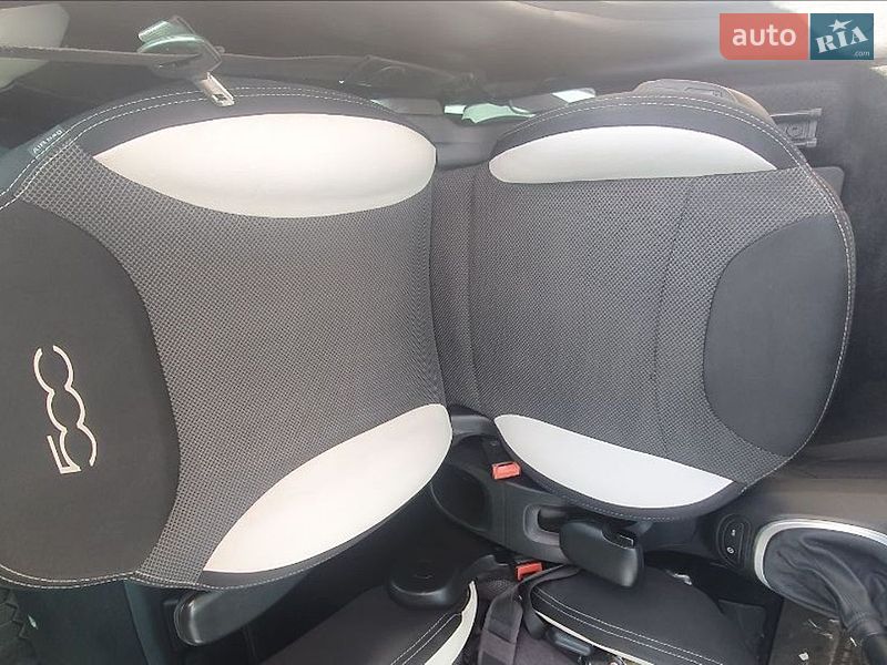 Фото Fiat 500L з оголошення AUTO.RIA