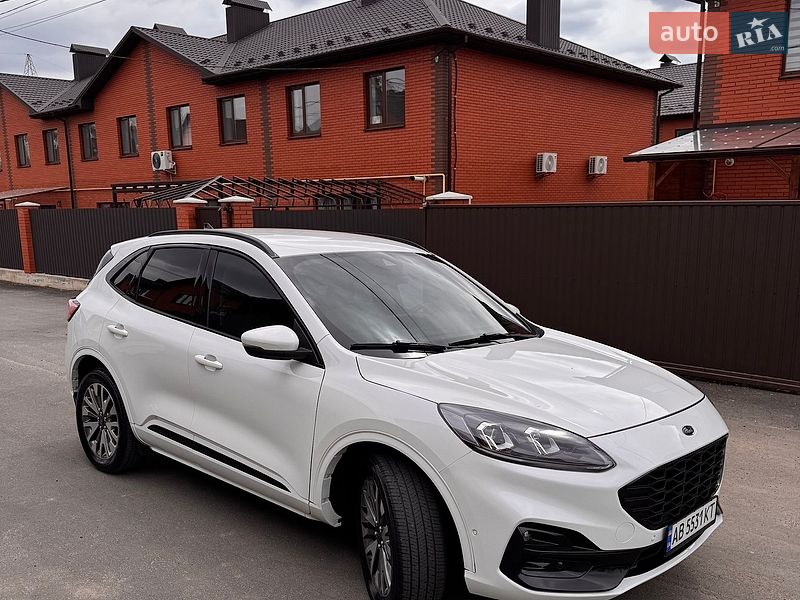 Фото Ford Escape з оголошення AUTO.RIA