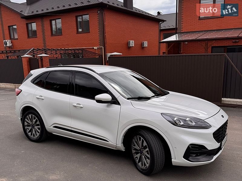 Фото Ford Escape з оголошення AUTO.RIA