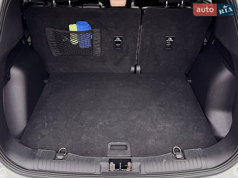 Фото Ford Escape з оголошення AUTO.RIA