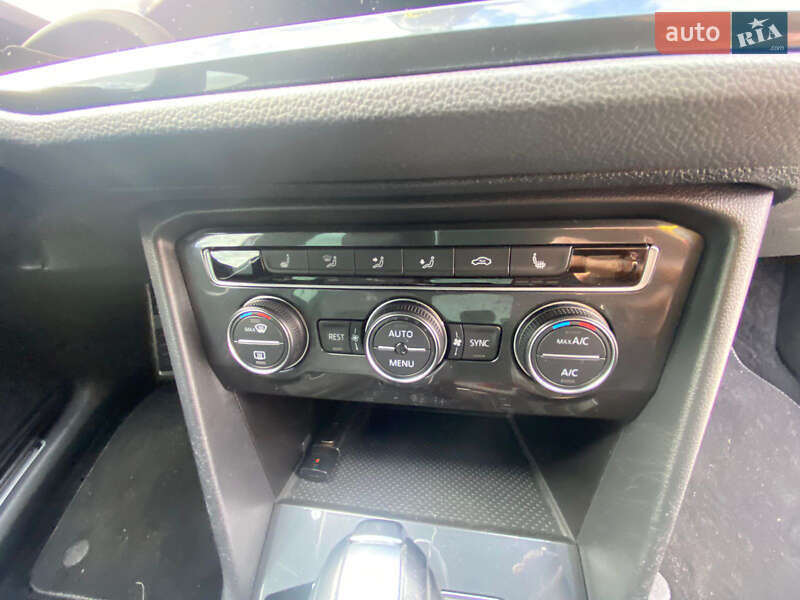 Фото Volkswagen Tiguan з оголошення AUTO.RIA