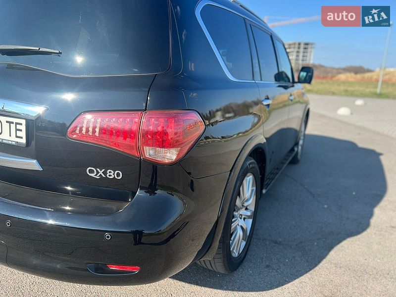 Фото Infiniti QX80 з оголошення AUTO.RIA