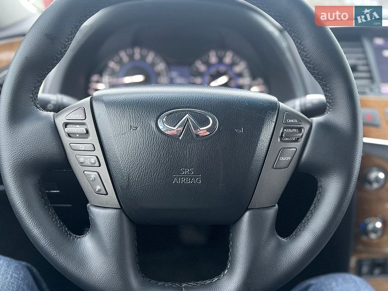 Фото Infiniti QX80 з оголошення AUTO.RIA